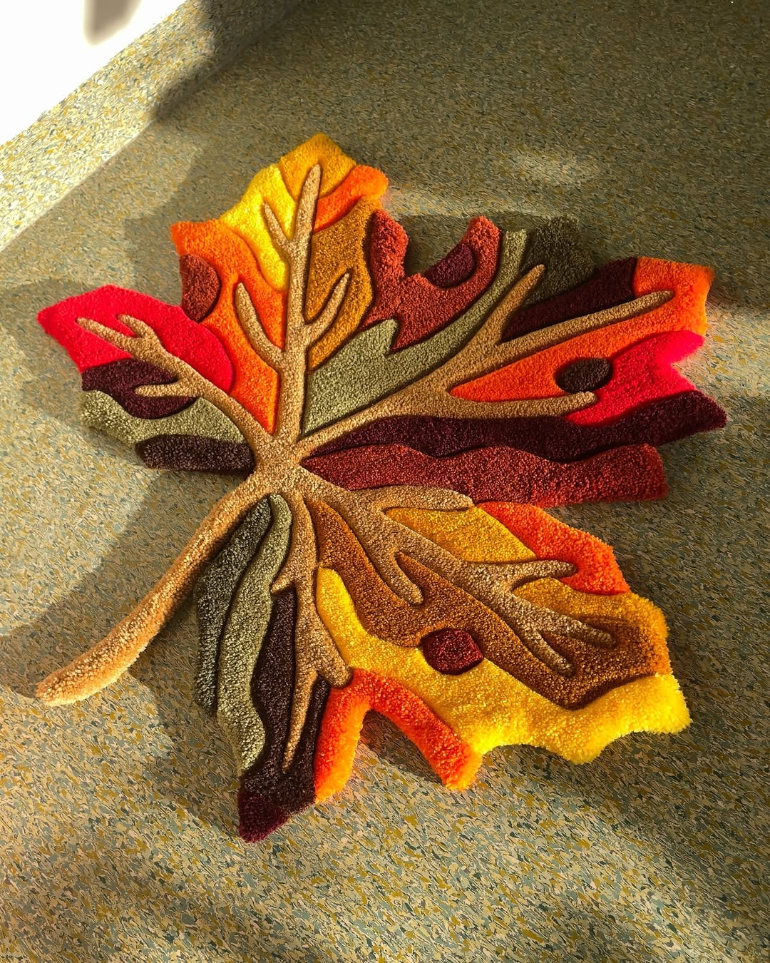 Blue Wavy Abstract Art Rug DOMYRUGS