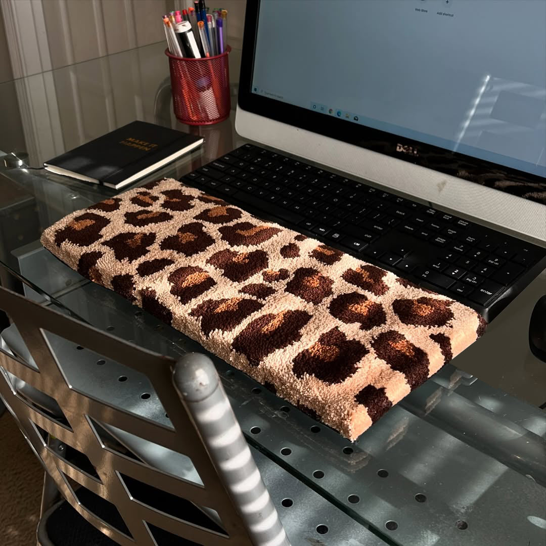 Sakura Naruto Keyboard Mat by DOMYRUGS