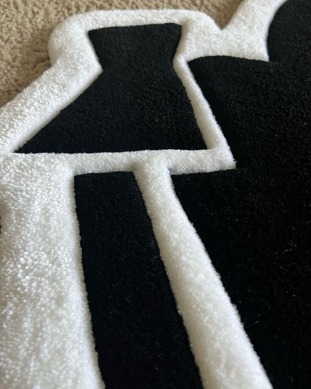 Playboy rug by DOMYRUGS (Customizable color)