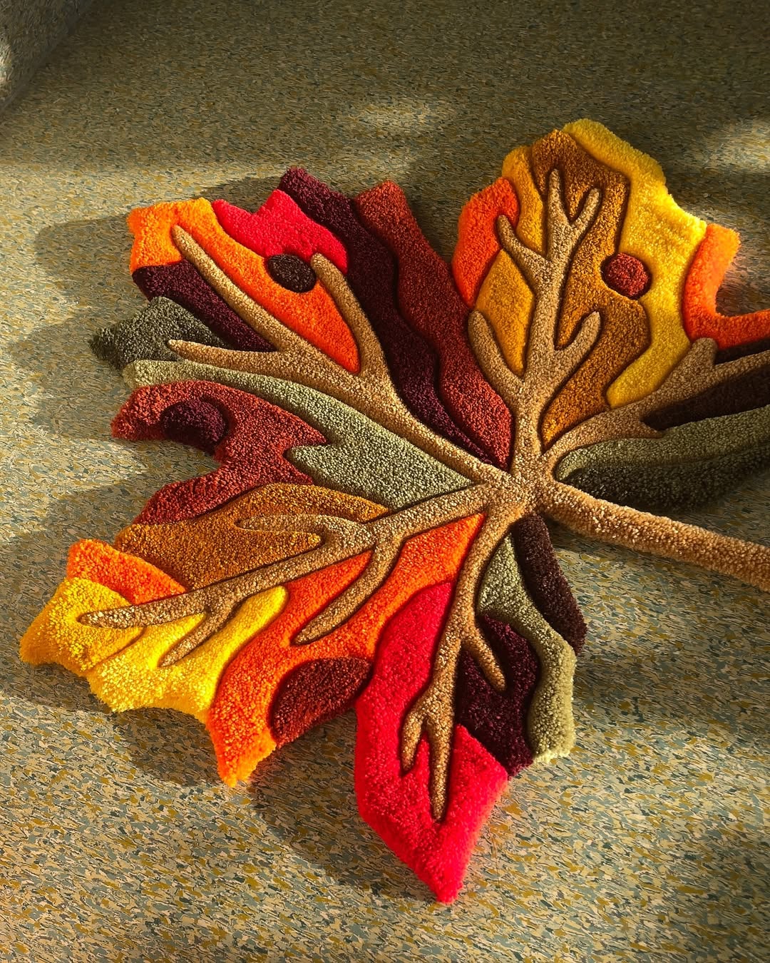 Blue Wavy Abstract Art Rug DOMYRUGS