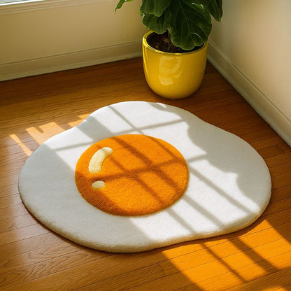 Tapis Oeuf au plat by DOMYRUGS