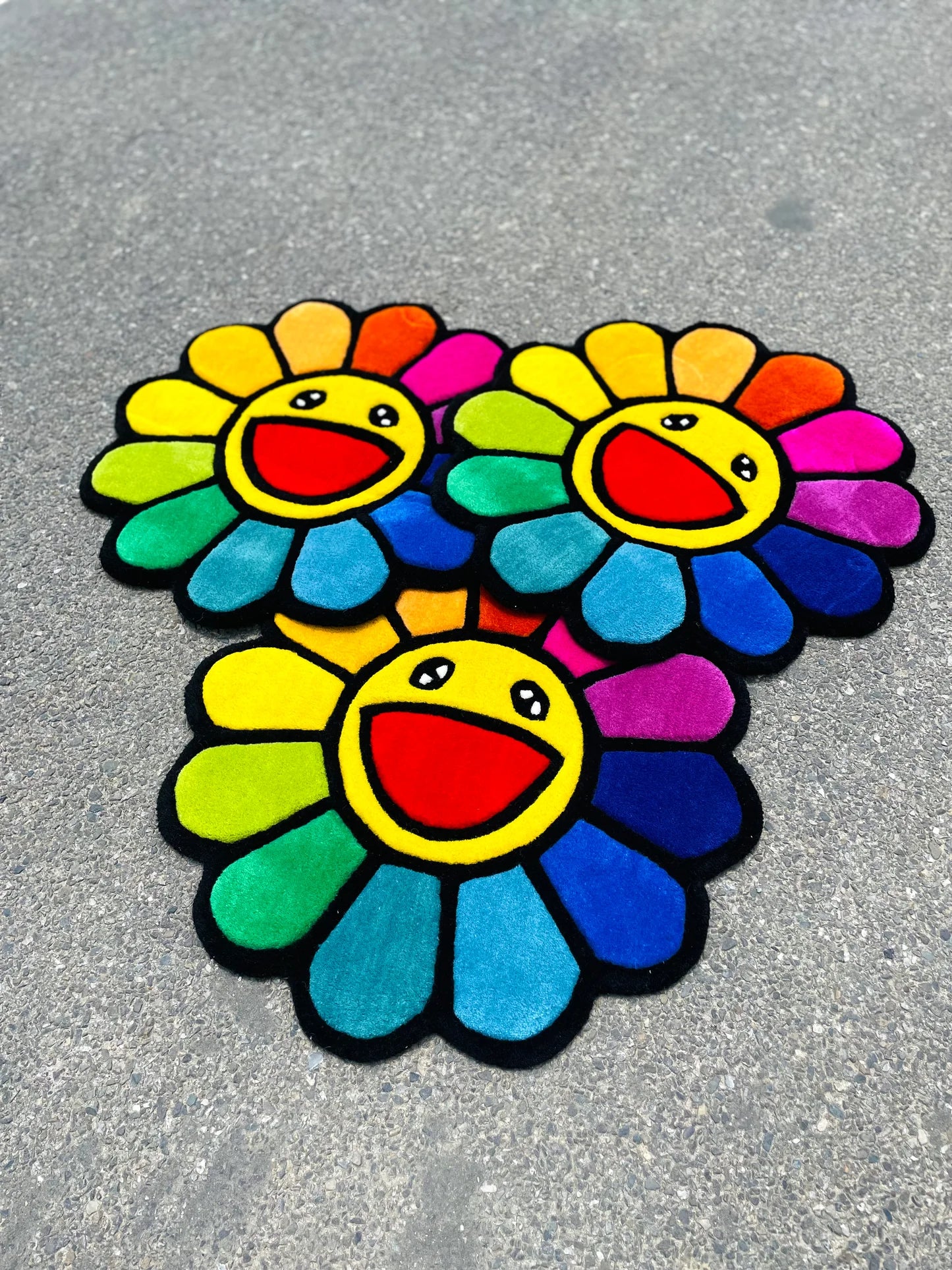 Tapis Fleur Murakami by DOMYRUGS