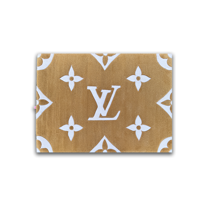 Tapis Louis V Beige et Blanc by DOMYRUGS