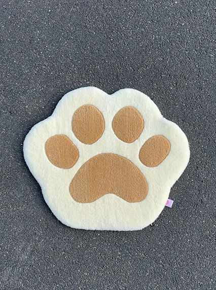 Tapis Patte de chat (Cat paw) rug by DOMYRUGS