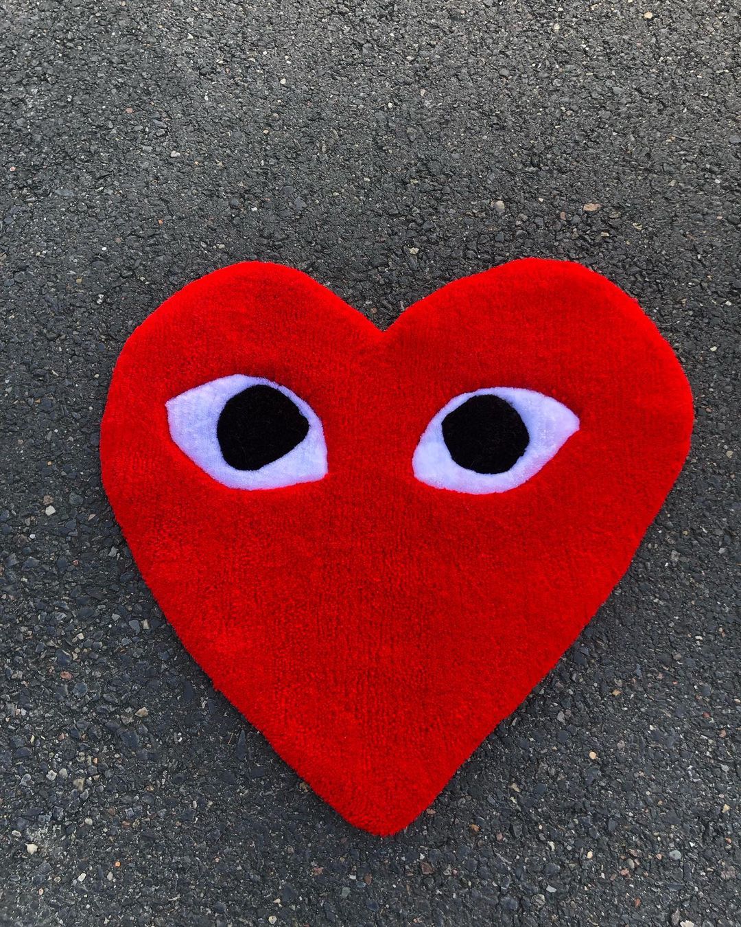 Tapis CDG Coeur by DOMYRUGS (Couleur personnalisable)