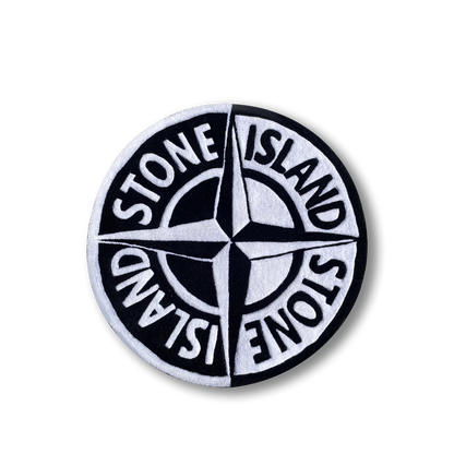 Tapis Stone Island Noir et Blanc by DOMYRUGS